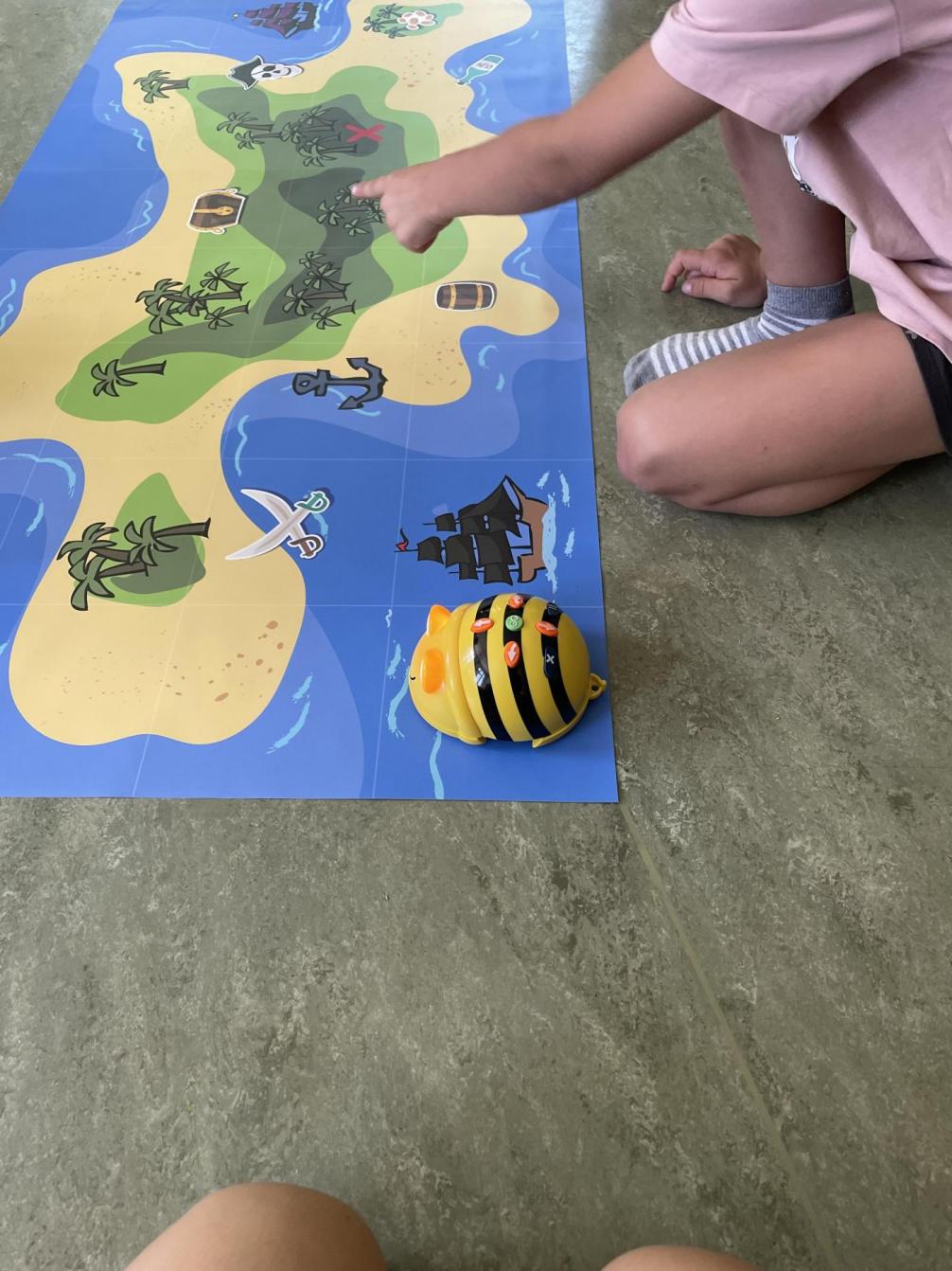 Bee Pot Matte 